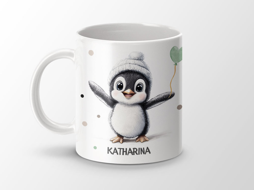 Keramik Tasse mit Wunschname Pinguin Illustration - von Mikalino