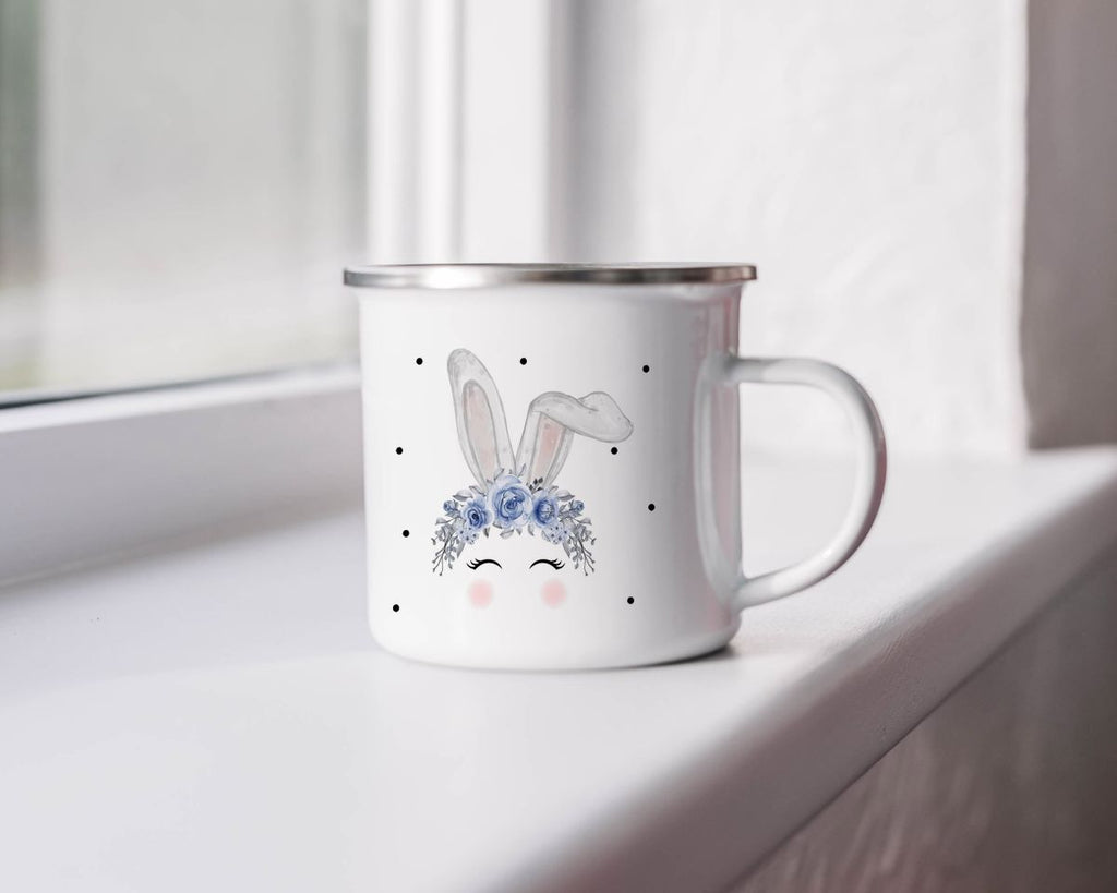 Emaille Tasse Hase mit blauen Blumen - von Mikalino