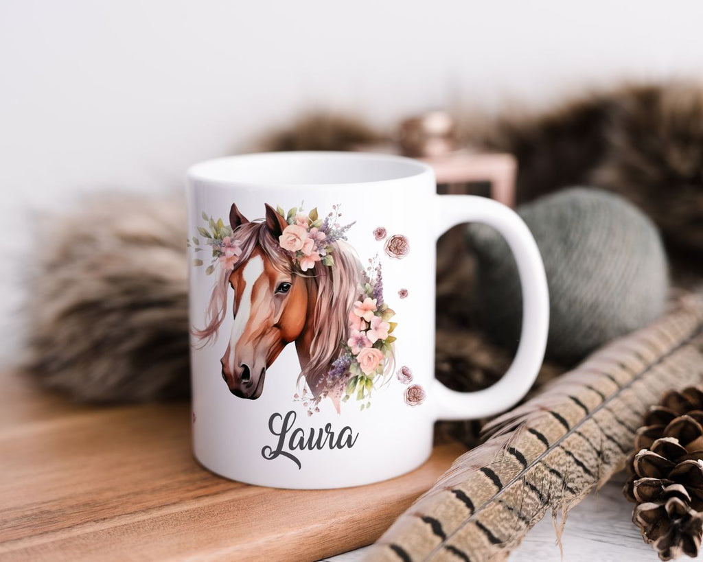 Personalisierte Pferd Tasse, Geschenk für Pferdeliebhaber, Blumen und Hufeisen, mit Namen, Geburtstagsgeschenk für Reiter (7416) - von Mikalino