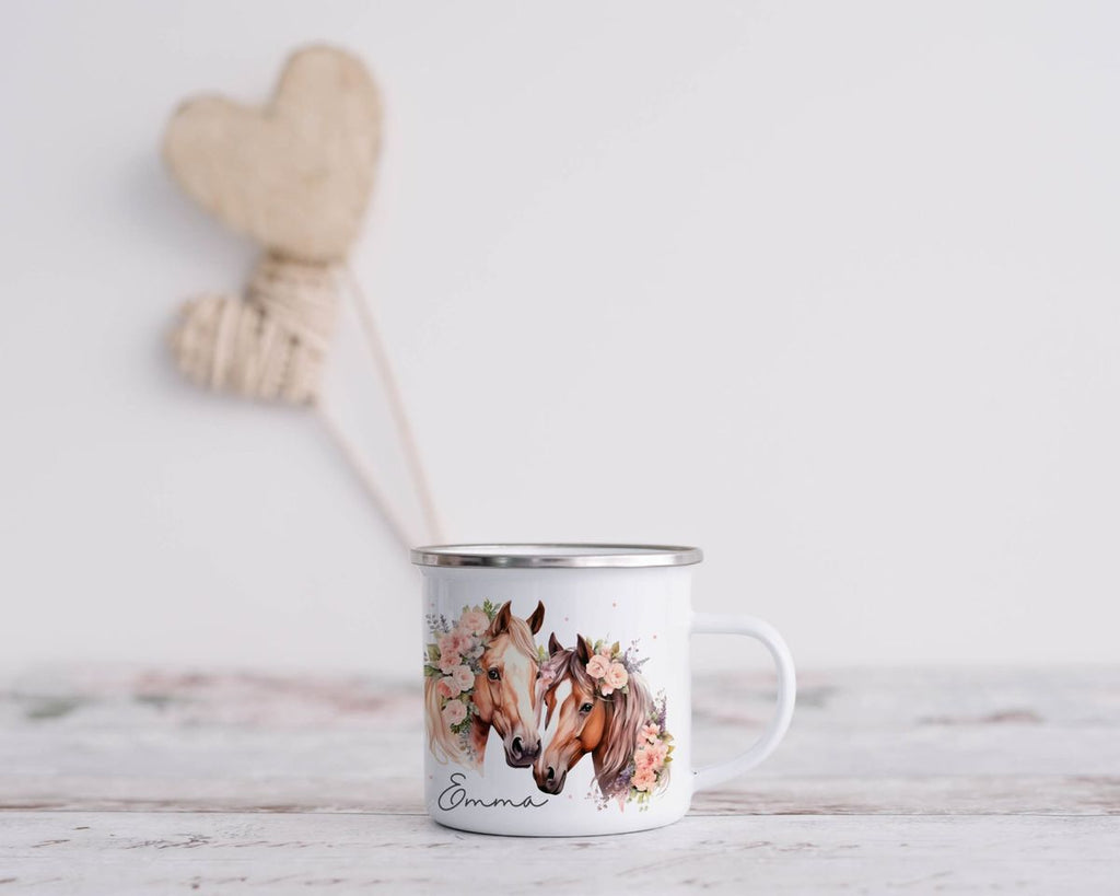 Emaille Tasse Zwei Pferde mit Blumen und Wunschname - von Mikalino