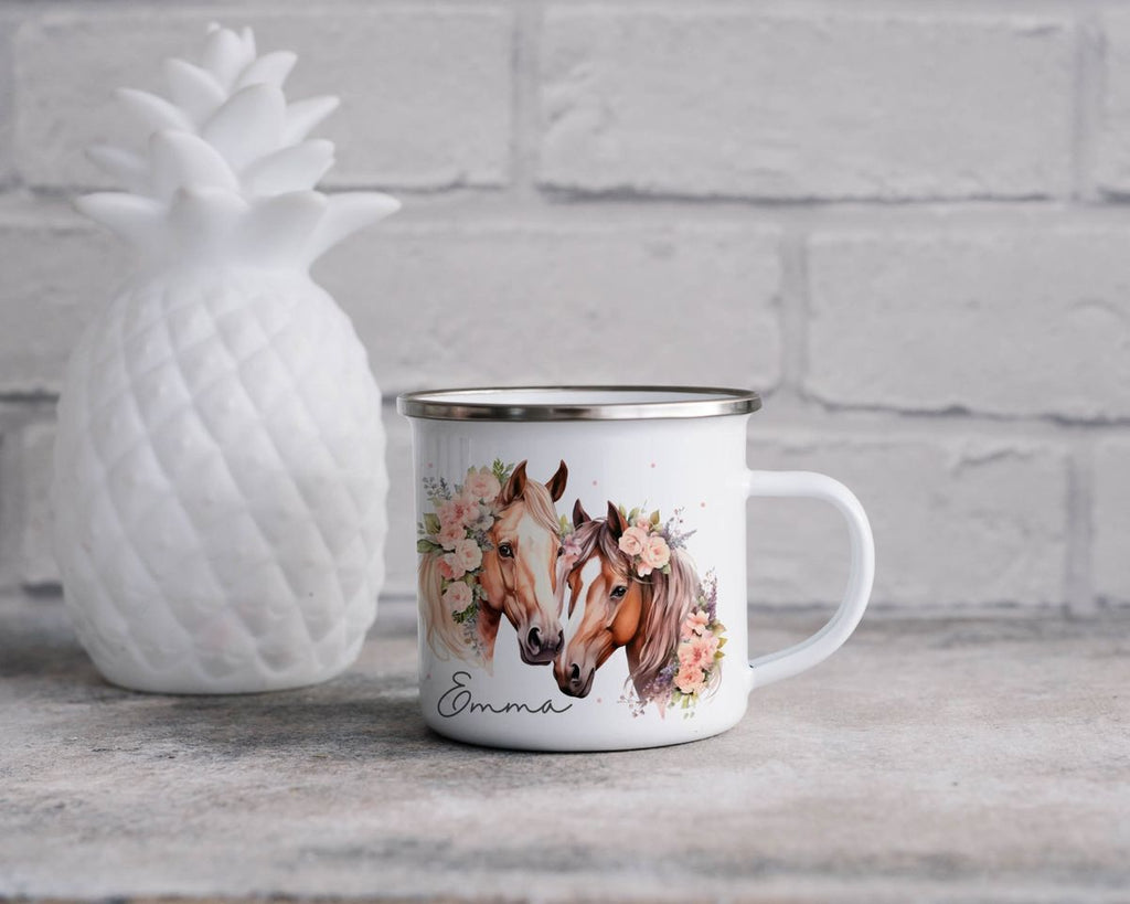 Emaille Tasse Zwei Pferde mit Blumen und Wunschname - von Mikalino