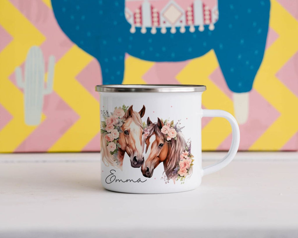 Emaille Tasse Zwei Pferde mit Blumen und Wunschname - von Mikalino