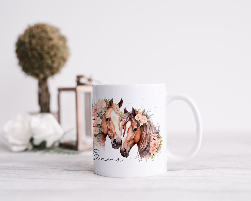 Keramik Tasse Zwei Pferde mit Blumen und Wunschname - von Mikalino