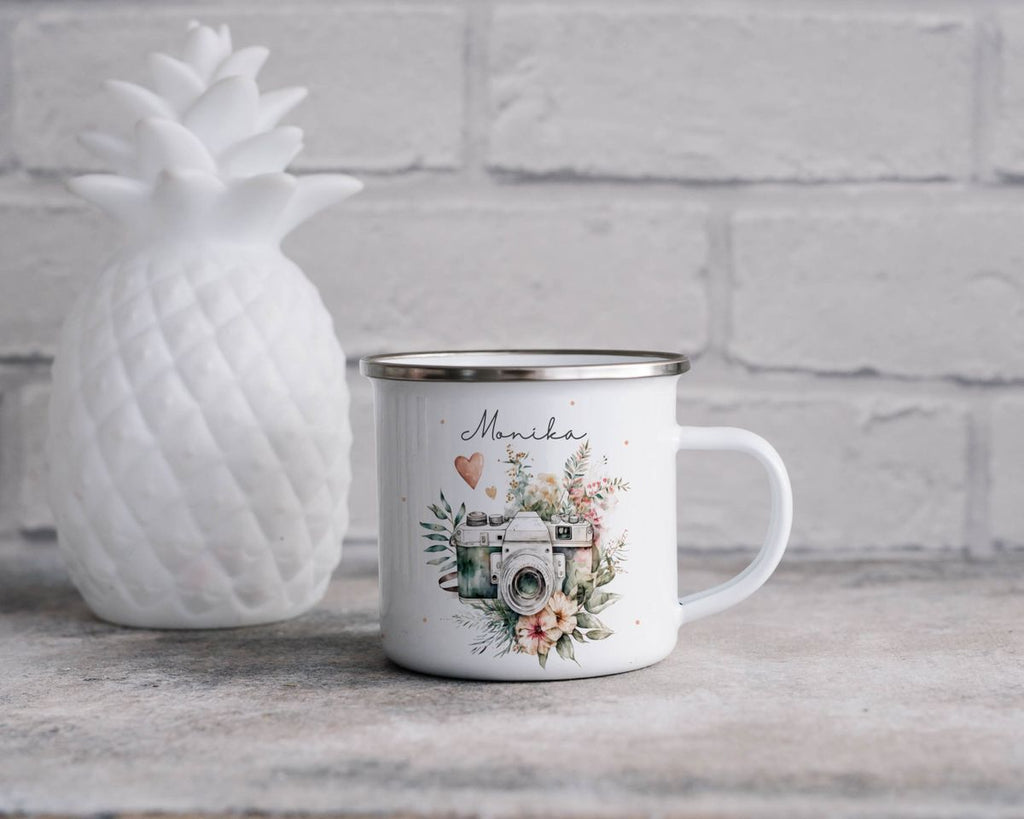 Emaille Tasse Kamera mit Blumen mit Wunschname - von Mikalino