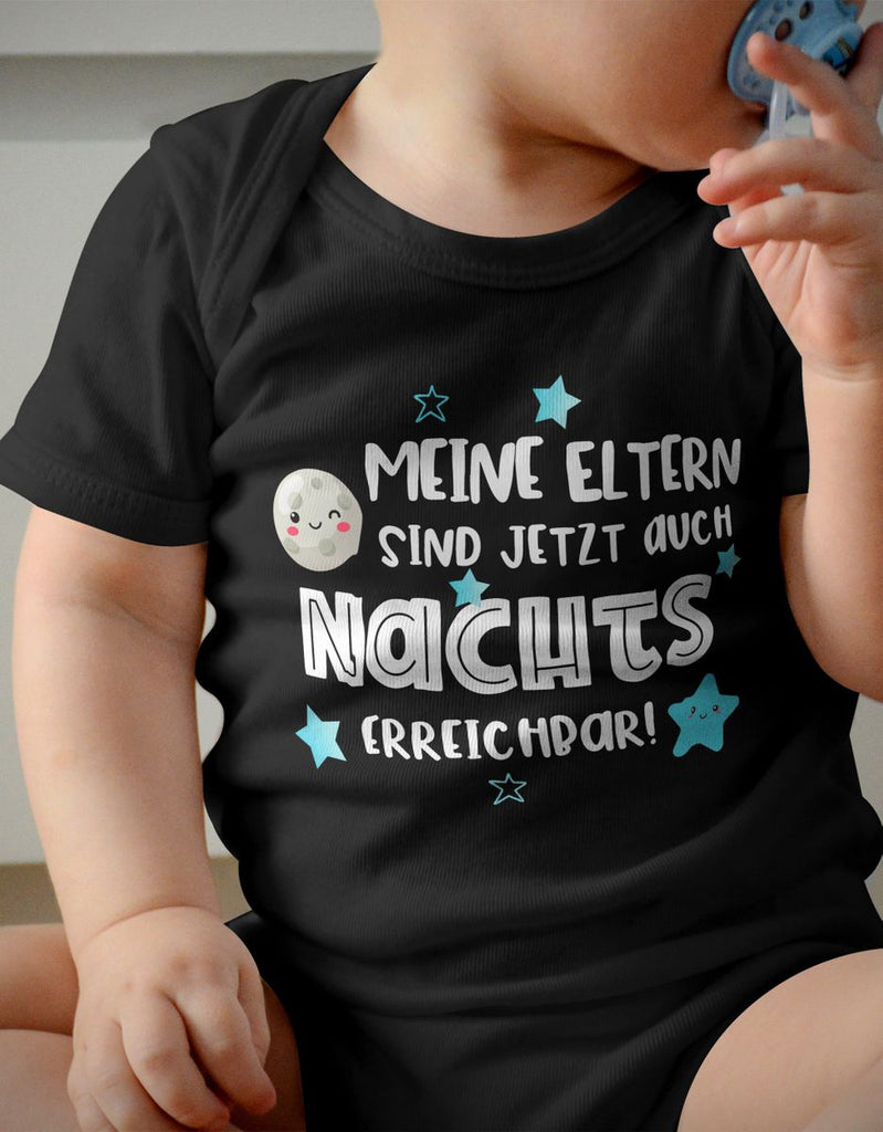 Babybody kurzarm Meine Eltern sind jetzt auch nachts erreichbar - von Mikalino