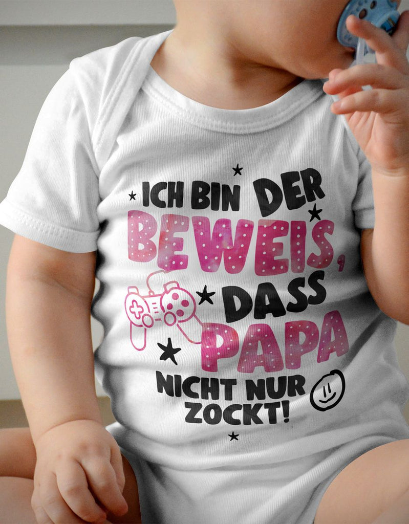 Babybody kurzarm Ich bin der Beweis, dass Papa nicht nur zockt rosa - von Mikalino