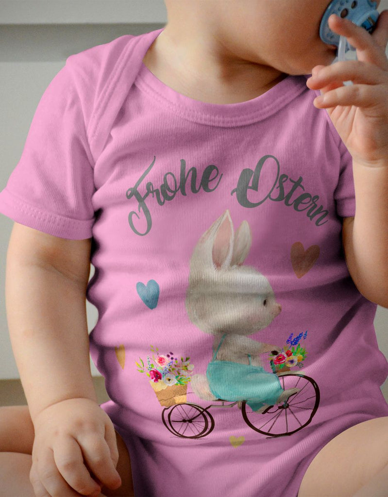 Mikalino Babybody mit Spruch Frohe Ostern - Hase Fahrrad | Kurzarm Strampler für Jungen und Mädchen | Geschenkidee - von Mikalino