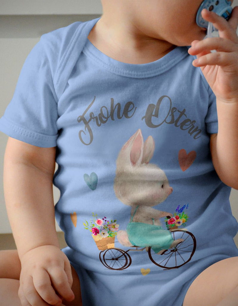 Mikalino Babybody mit Spruch Frohe Ostern - Hase Fahrrad | Kurzarm Strampler für Jungen und Mädchen | Geschenkidee - von Mikalino