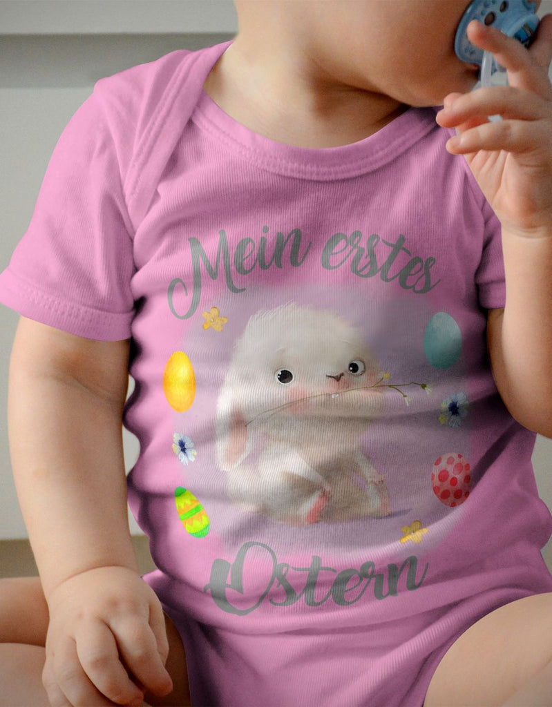 Mikalino Babybody mit Spruch Mein erstes Ostern - Eier/Hase | Kurzarm Strampler für Jungen und Mädchen | Geschenkidee - von Mikalino