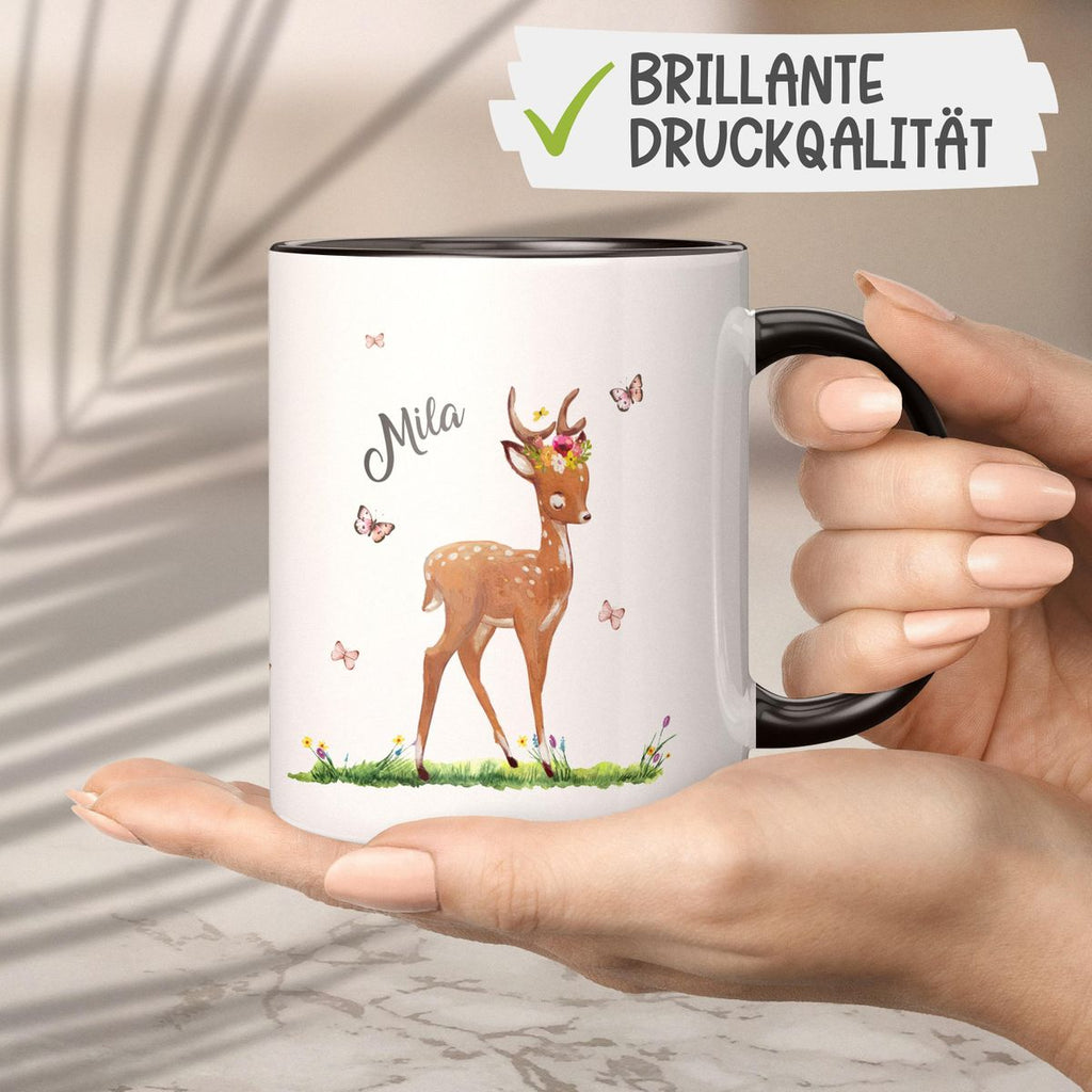 Keramik Tasse Niedliches Rehkitz auf einer Blumenwiese personalisiert mit Wunschname - von Mikalino