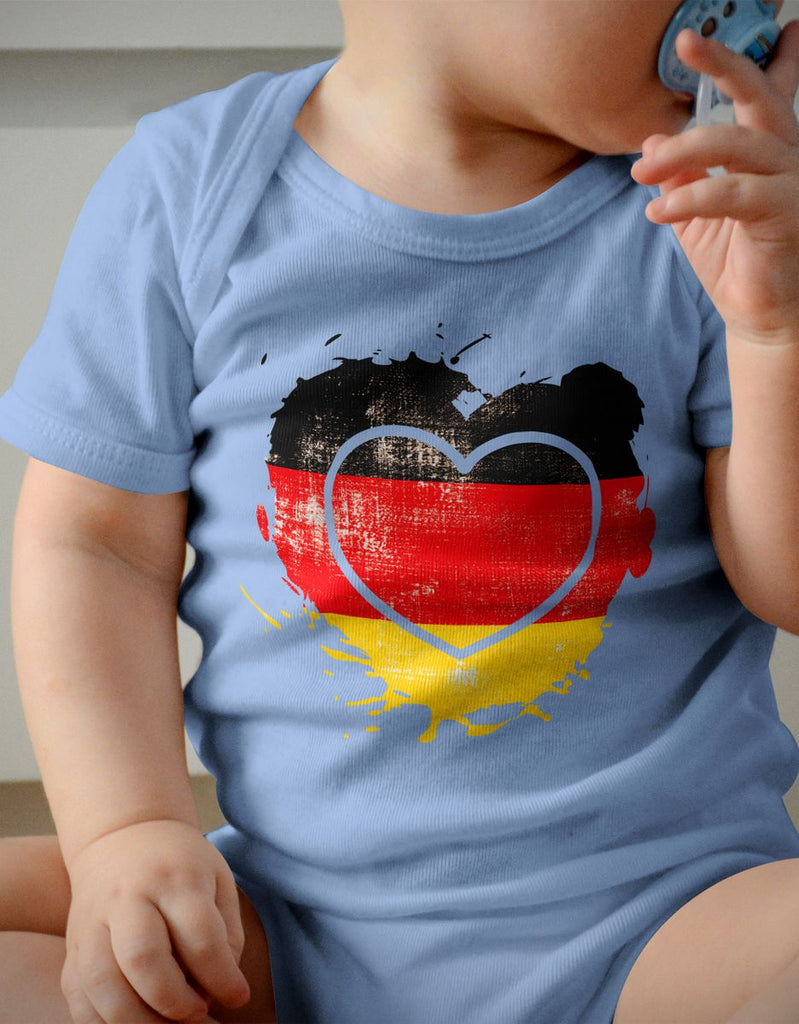 Babybody mit Spruch Deutschland Herz - von Mikalino