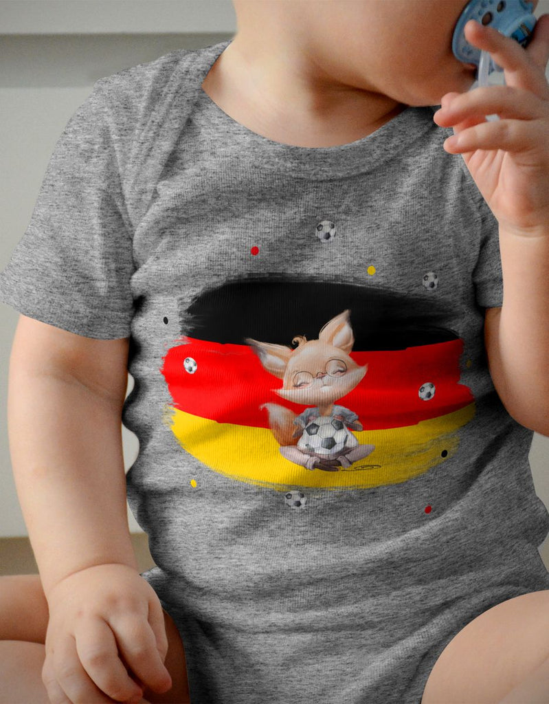 Babybody mit Spruch Süßer Fuchs mit Deutschlandflagge - von Mikalino