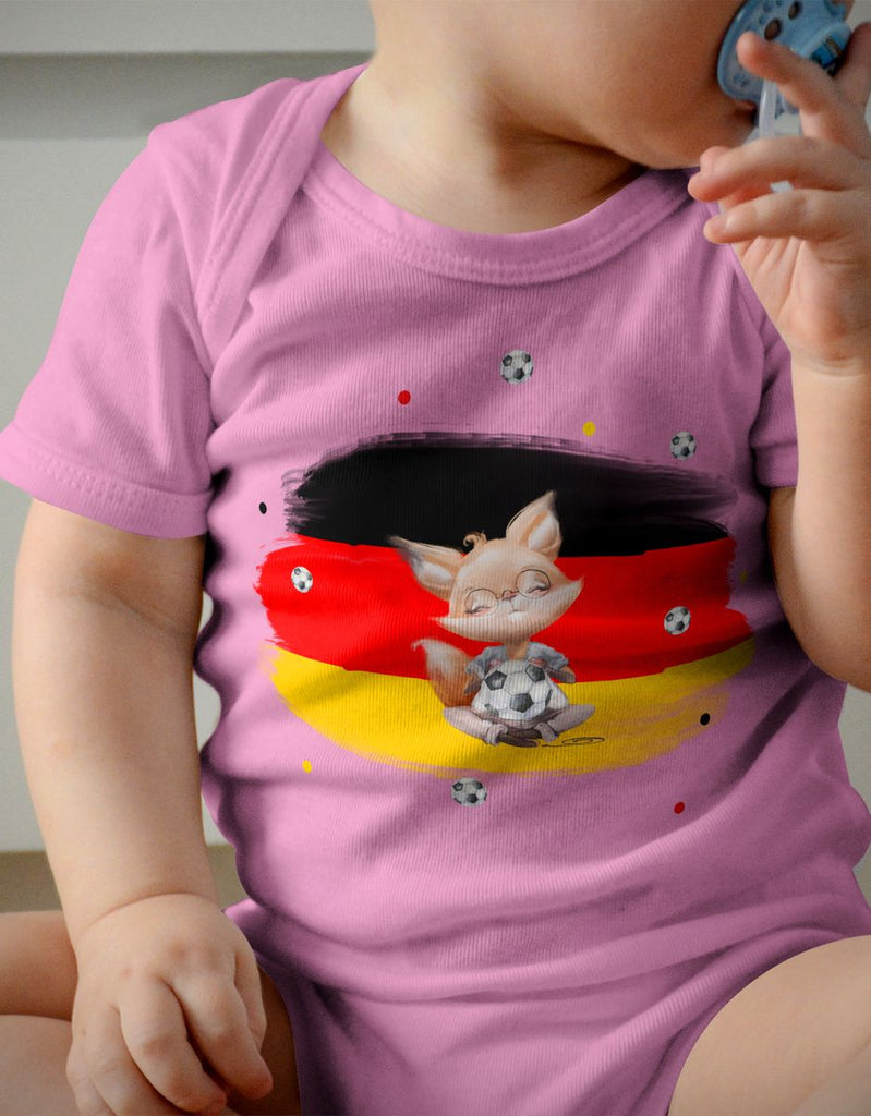 Babybody mit Spruch Süßer Fuchs mit Deutschlandflagge - von Mikalino