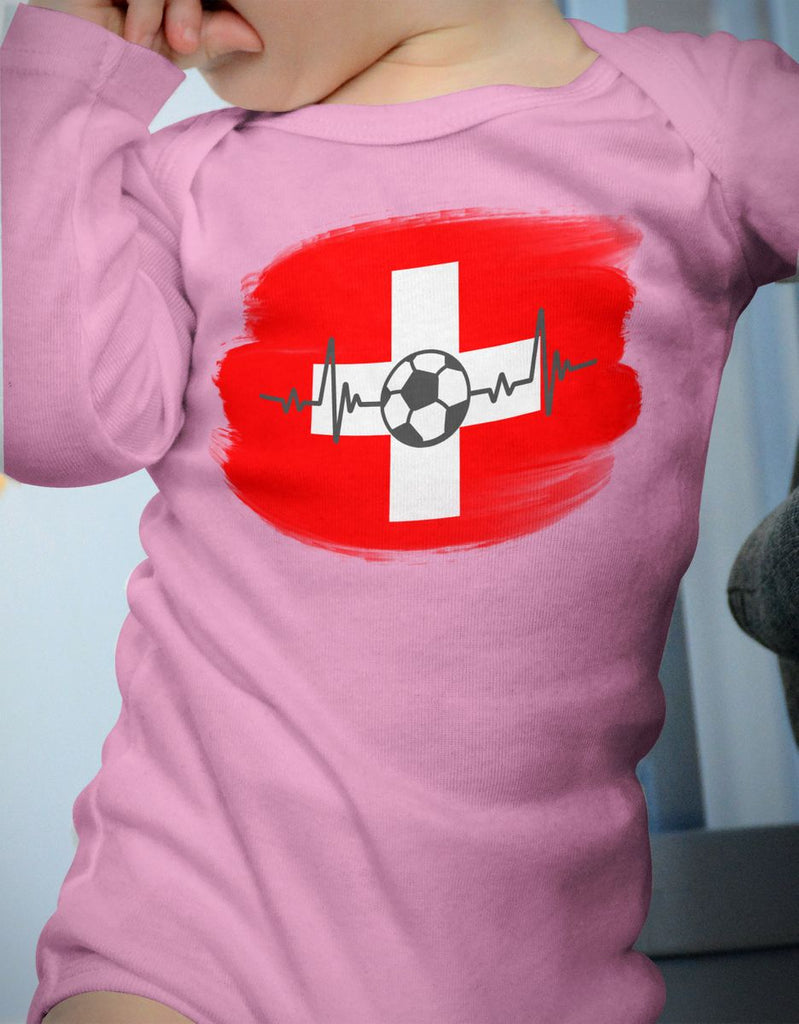 Babybody mit Spruch Schweiz Flagge mit Fussball - von Mikalino