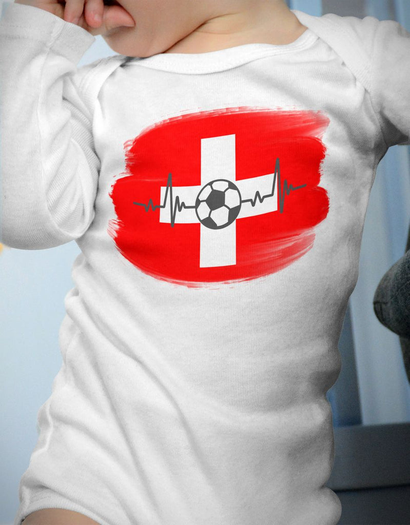 Babybody mit Spruch Schweiz Flagge mit Fussball - von Mikalino