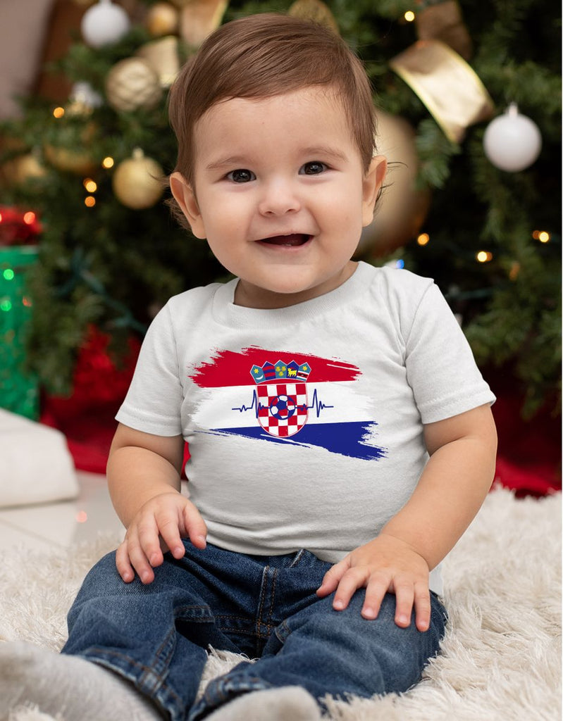 Baby / Kinder T-Shirt mit Spruch Kroatien Flagge mit Fussball - von Mikalino