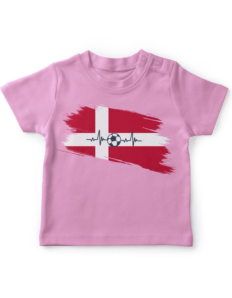 Baby / Kinder T-Shirt mit Spruch Dänemark Flagge mit Fussball - von Mikalino