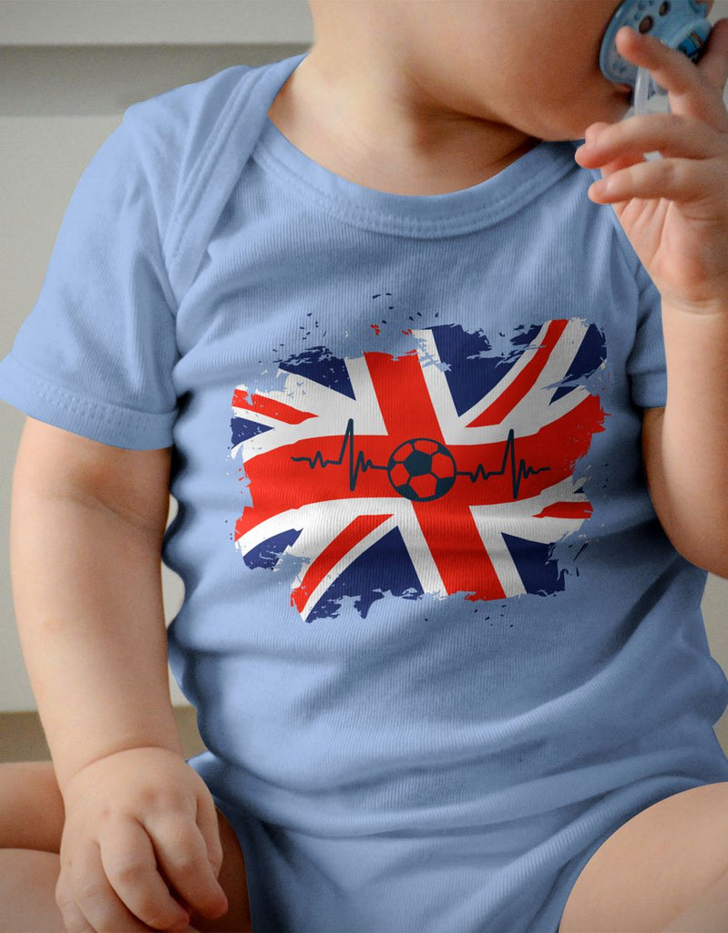 Babybody mit Spruch England Flagge mit Fussball - von Mikalino