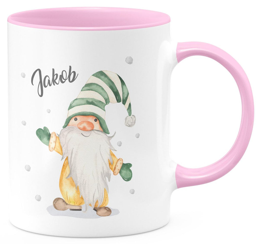 Keramik Tasse Fröhlicher Wichtel im Winter in grün - personalisiert mit Namen - von Mikalino