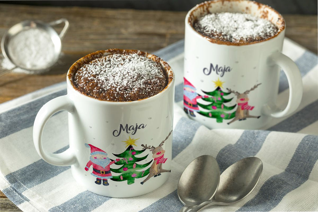 Keramik Tasse Fröhliches Weihnachtstrio im Winter - personalisiert mit Namen - von Mikalino