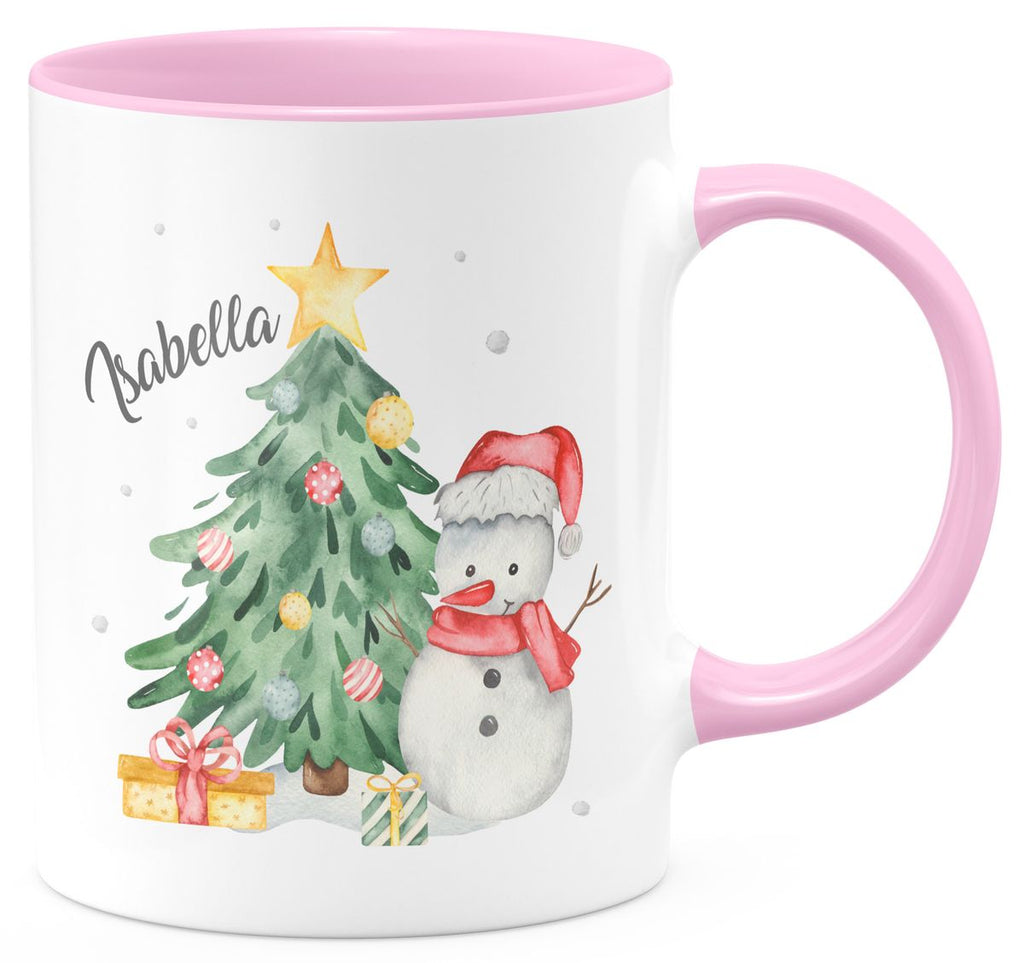 Keramik Tasse Fröhlicher Schneemann mit Weihnachtsbaum im Schnee - personalisiert mit Namen - von Mikalino