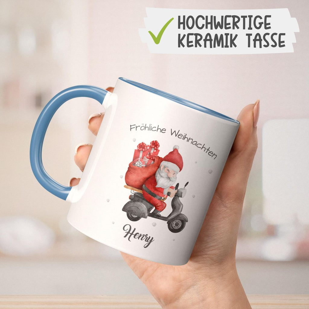 Keramik Tasse Fröhlicher Weihnachtsmann auf einem Roller - personalisiert mit Namen - von Mikalino