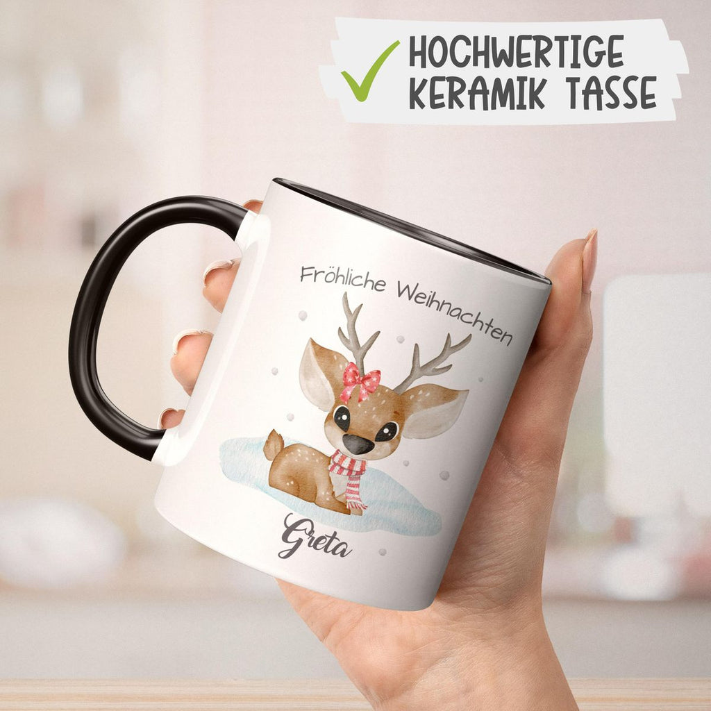 Keramik Tasse Fröhliche Weihnachten mit einem Niedlichen Reh im Schnee - personalisiert mit Namen - von Mikalino