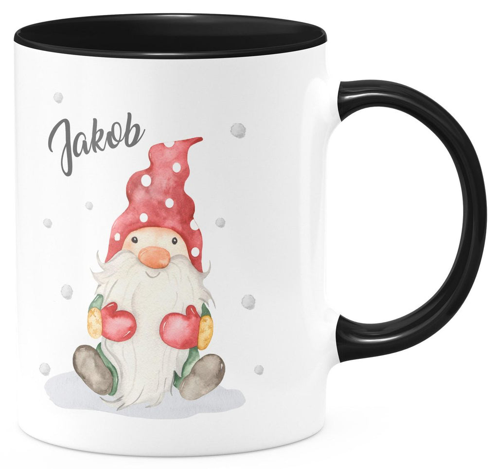 Keramik Tasse Fröhlicher Wichtel im Winter in rot - personalisiert mit Namen - von Mikalino