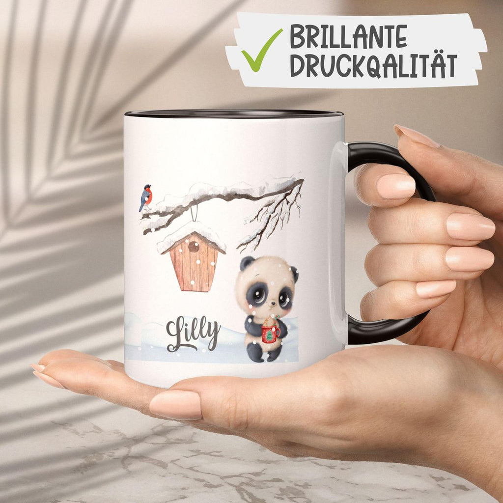 Keramik Tasse Süßer Waschbär in Schneelandschaft - personalisiert mit Namen - von Mikalino