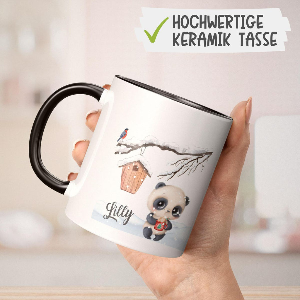 Keramik Tasse Süßer Waschbär in Schneelandschaft - personalisiert mit Namen - von Mikalino