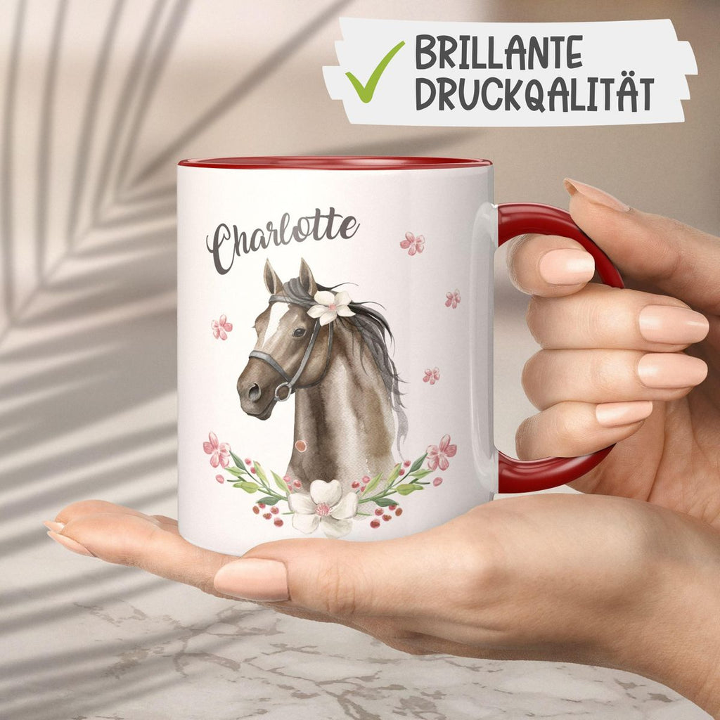 Keramik Tasse Schwarzes Pferd mit Blumenranke und Wunschname - von Mikalino